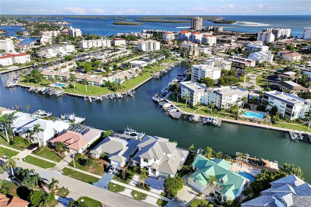 MARCO BEACH - Residential