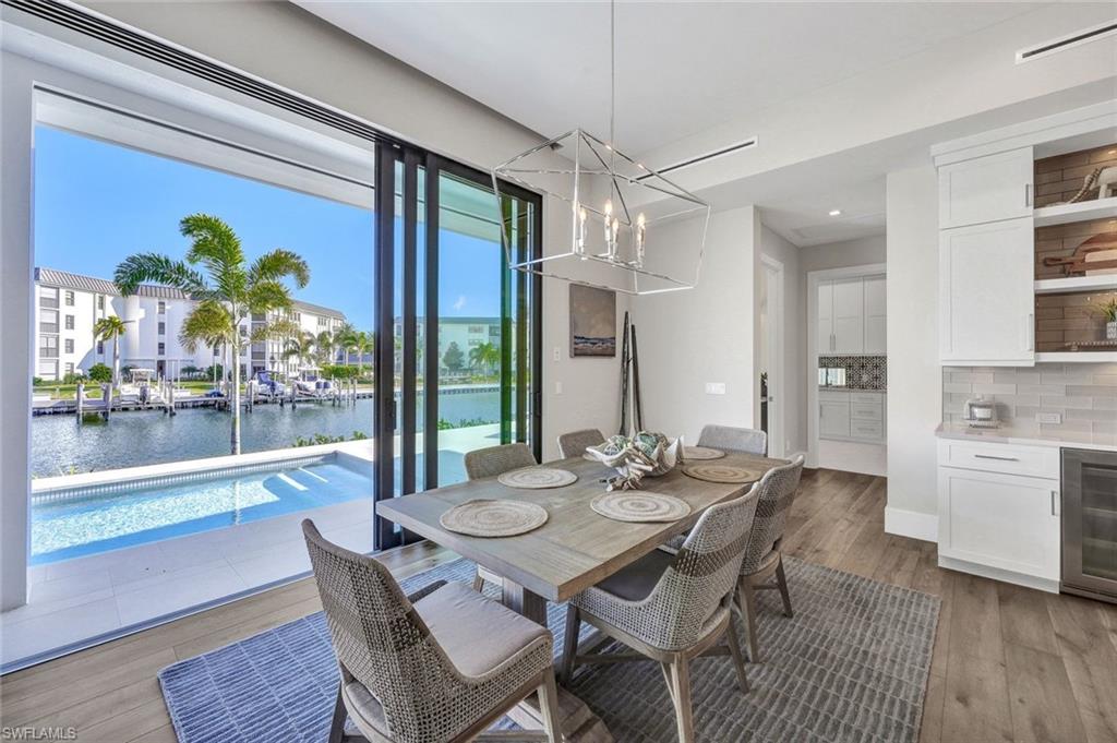 MARCO BEACH - Residential