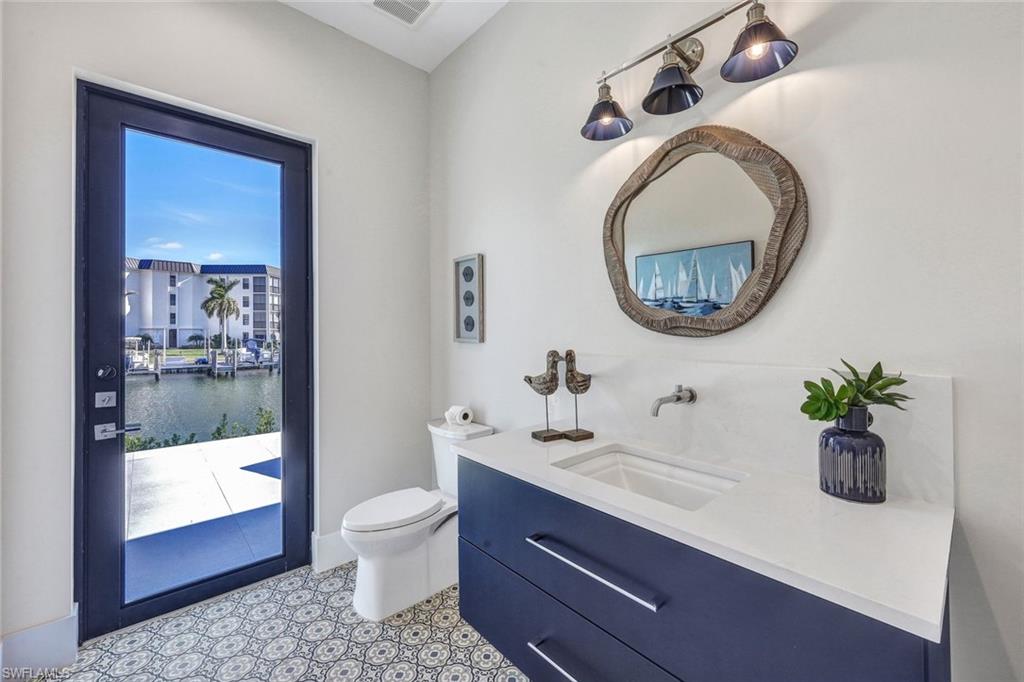 MARCO BEACH - Residential