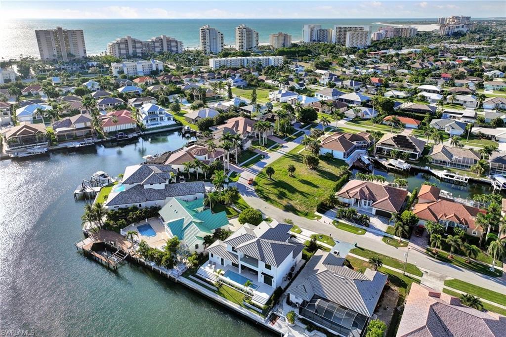 MARCO BEACH - Residential