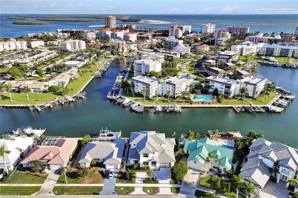 MARCO BEACH - Residential