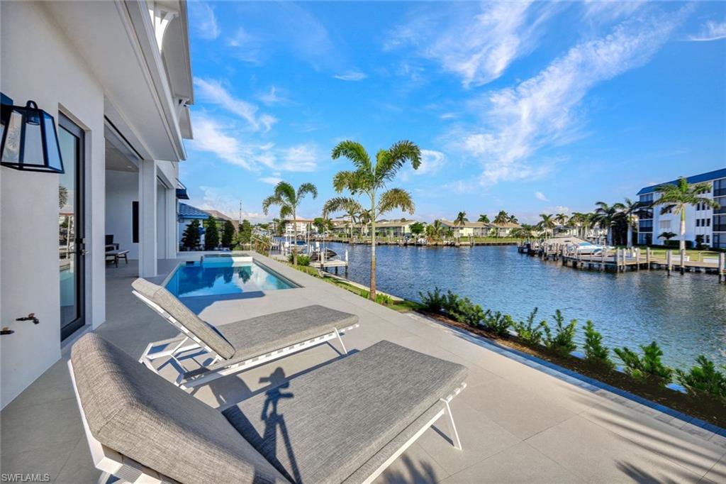 MARCO BEACH - Residential