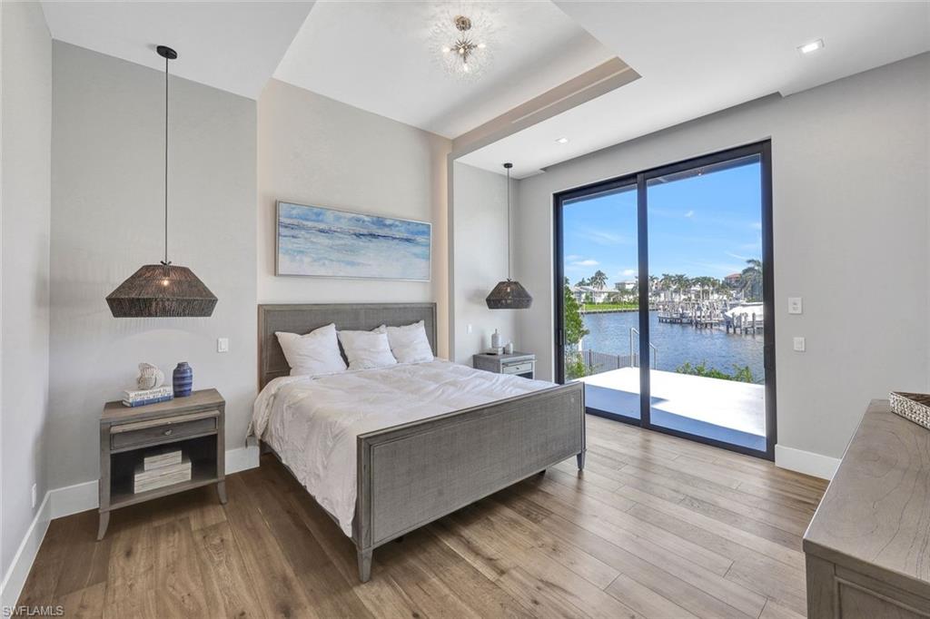 MARCO BEACH - Residential