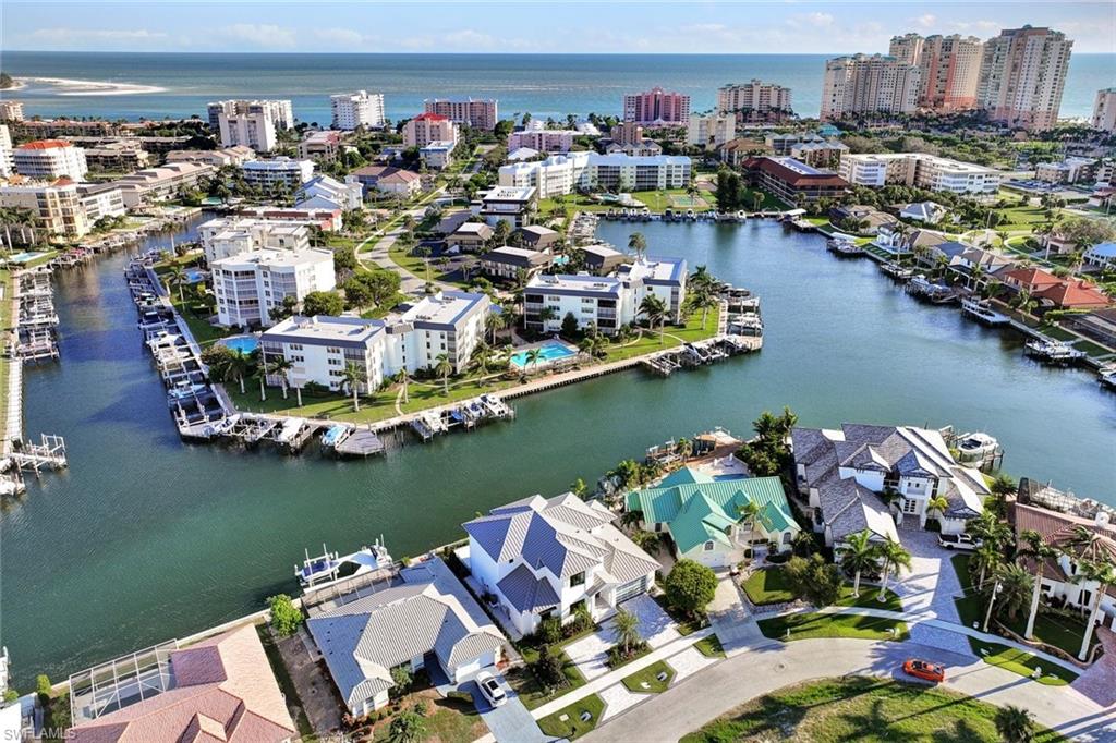 MARCO BEACH - Residential