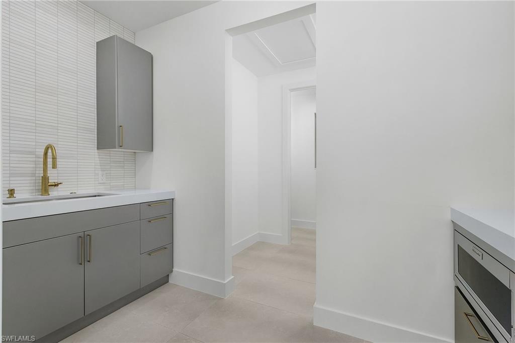 QUAIL WEST - Residential