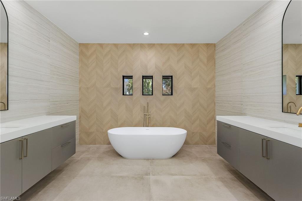 QUAIL WEST - Residential