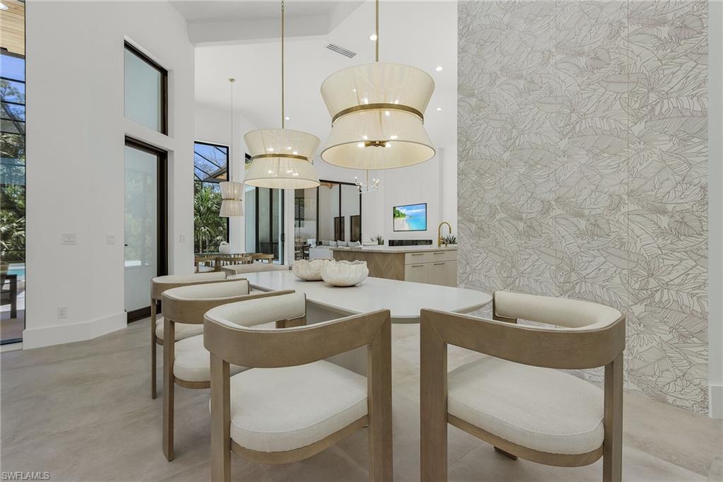 QUAIL WEST - Residential