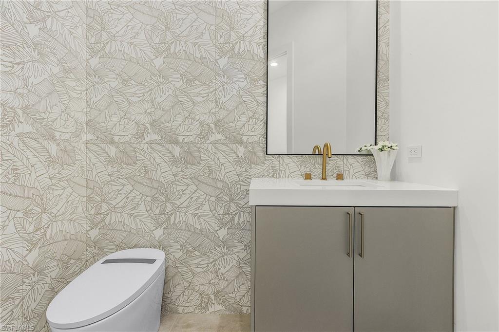 QUAIL WEST - Residential