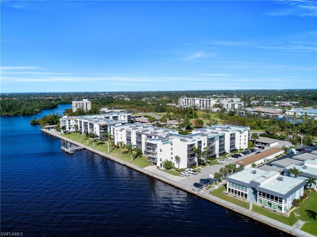 SCHOONER BAY - Residential