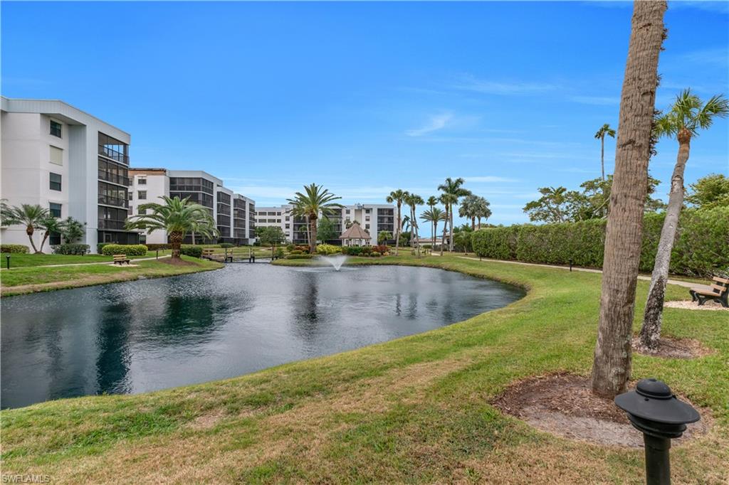 SCHOONER BAY - Residential