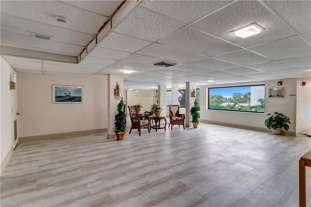 SCHOONER BAY - Residential