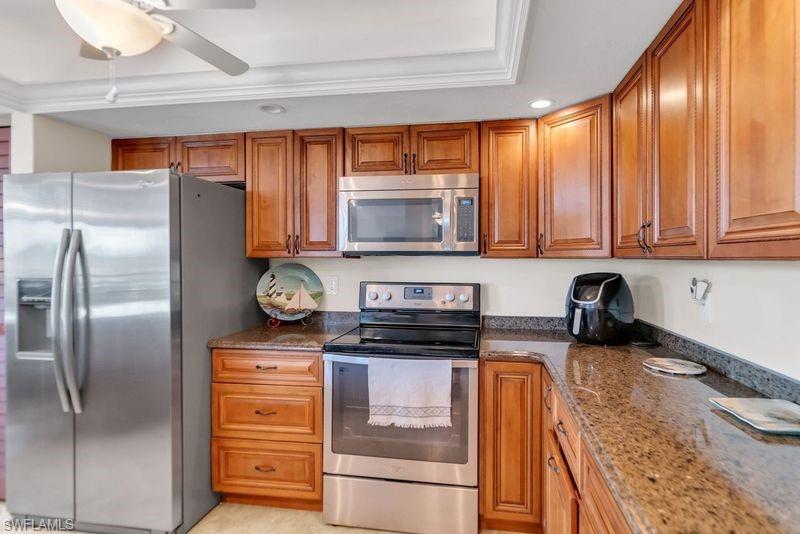 SCHOONER BAY - Residential