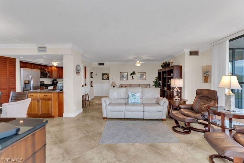 SCHOONER BAY - Residential