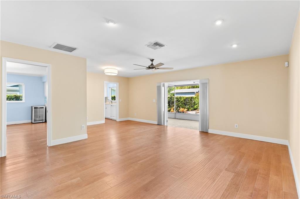 WESTLAKE - Residential