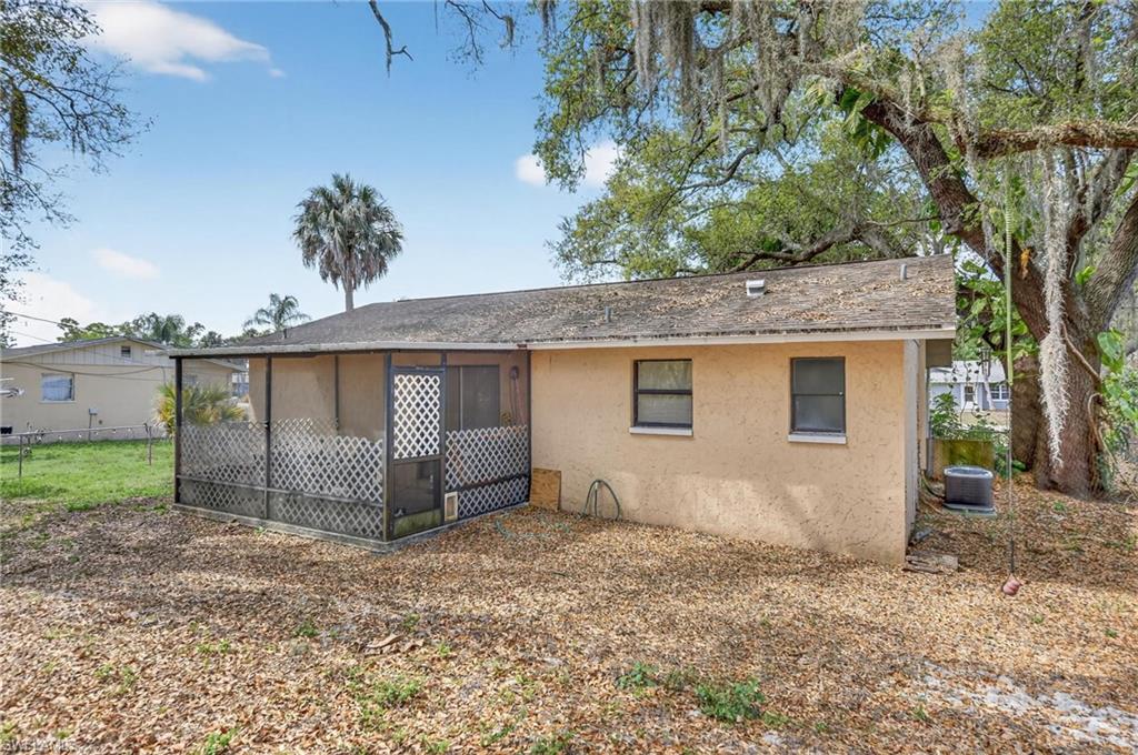 RIVERBEND - Residential