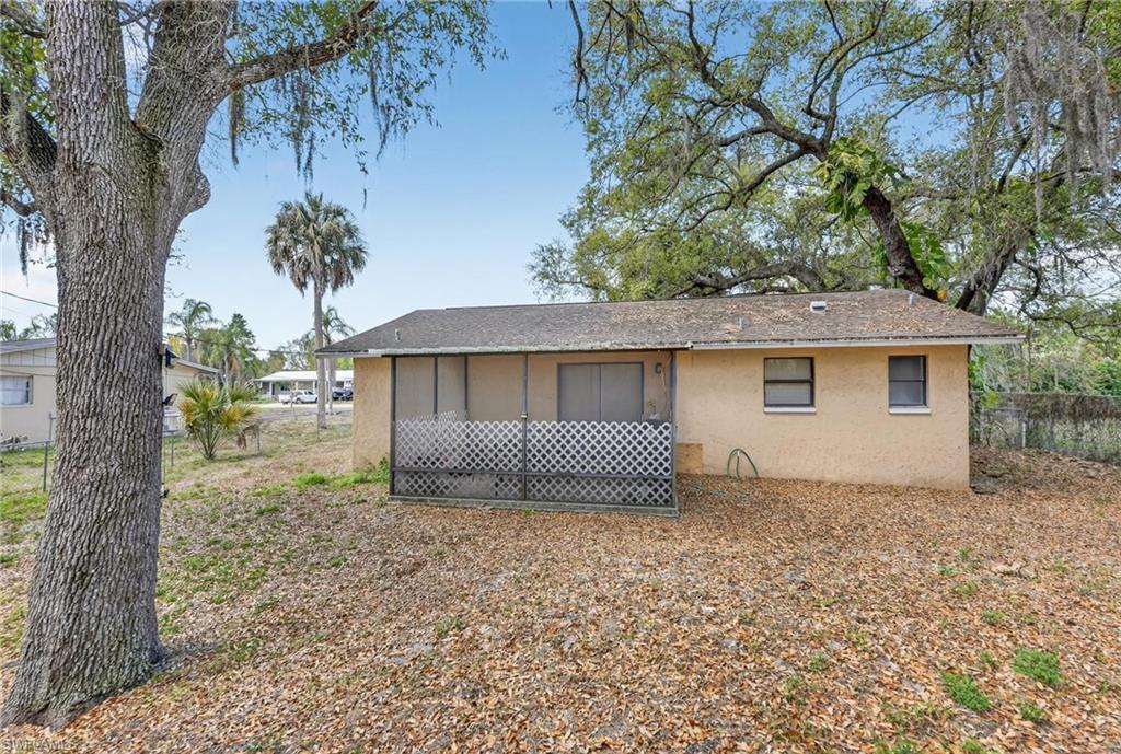 RIVERBEND - Residential