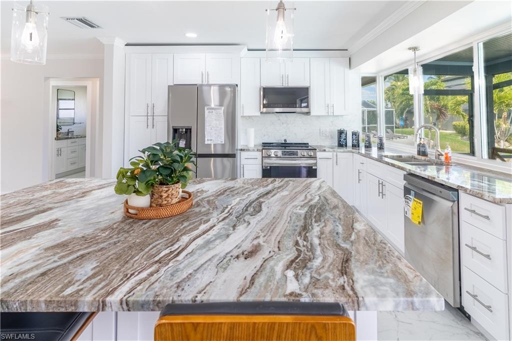 CAPE CORAL - Residential Lease