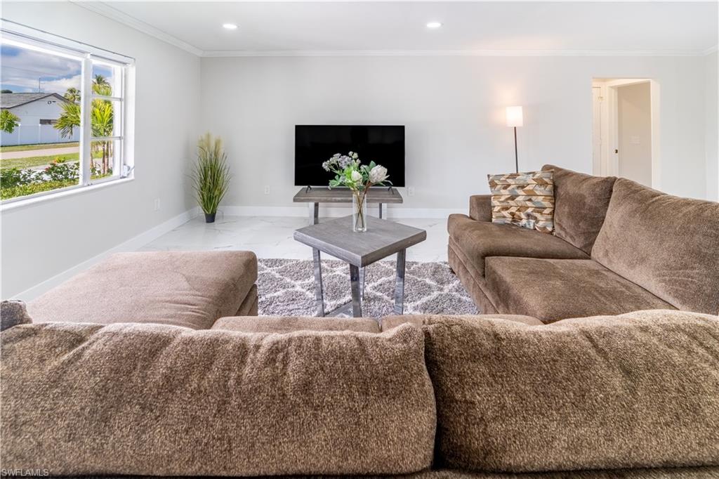 CAPE CORAL - Residential Lease