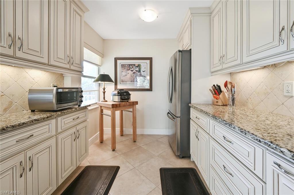 FOREST LAKES - Residential