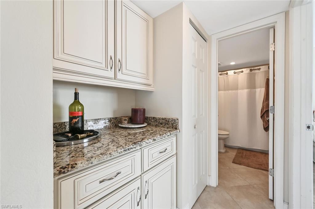 FOREST LAKES - Residential