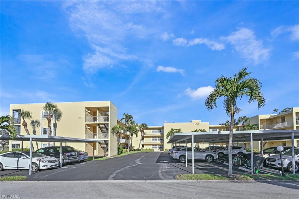 FOREST LAKES - Residential