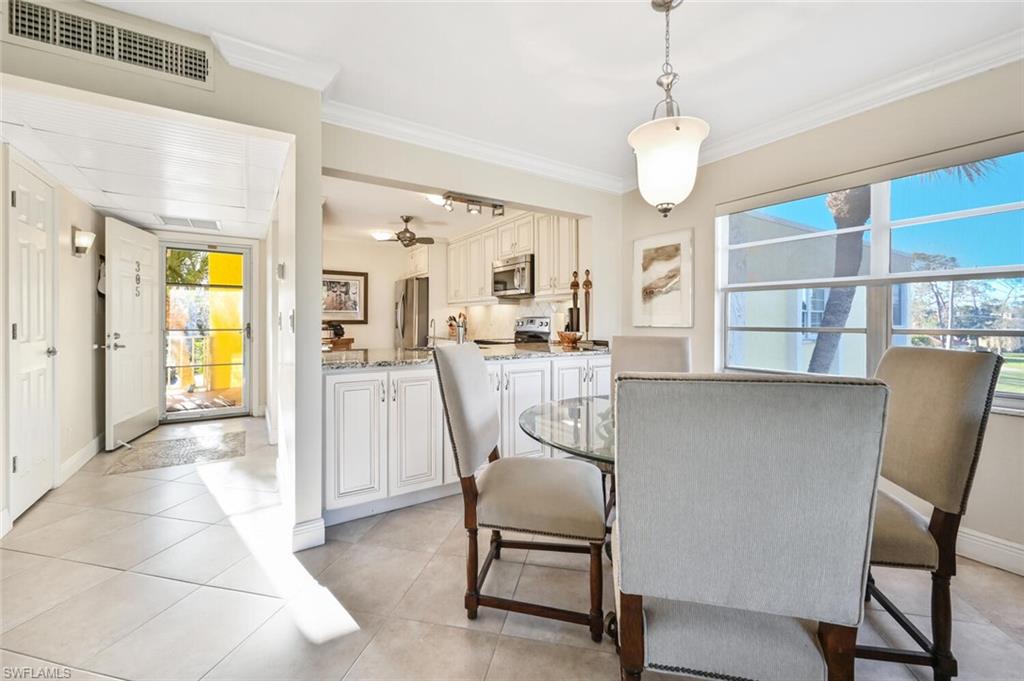 FOREST LAKES - Residential