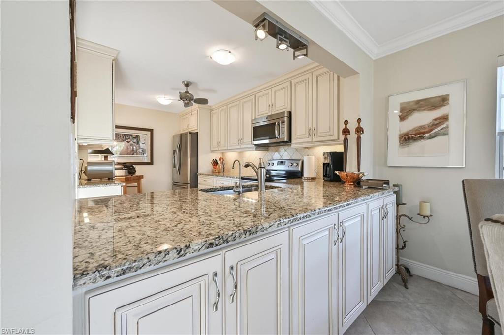 FOREST LAKES - Residential