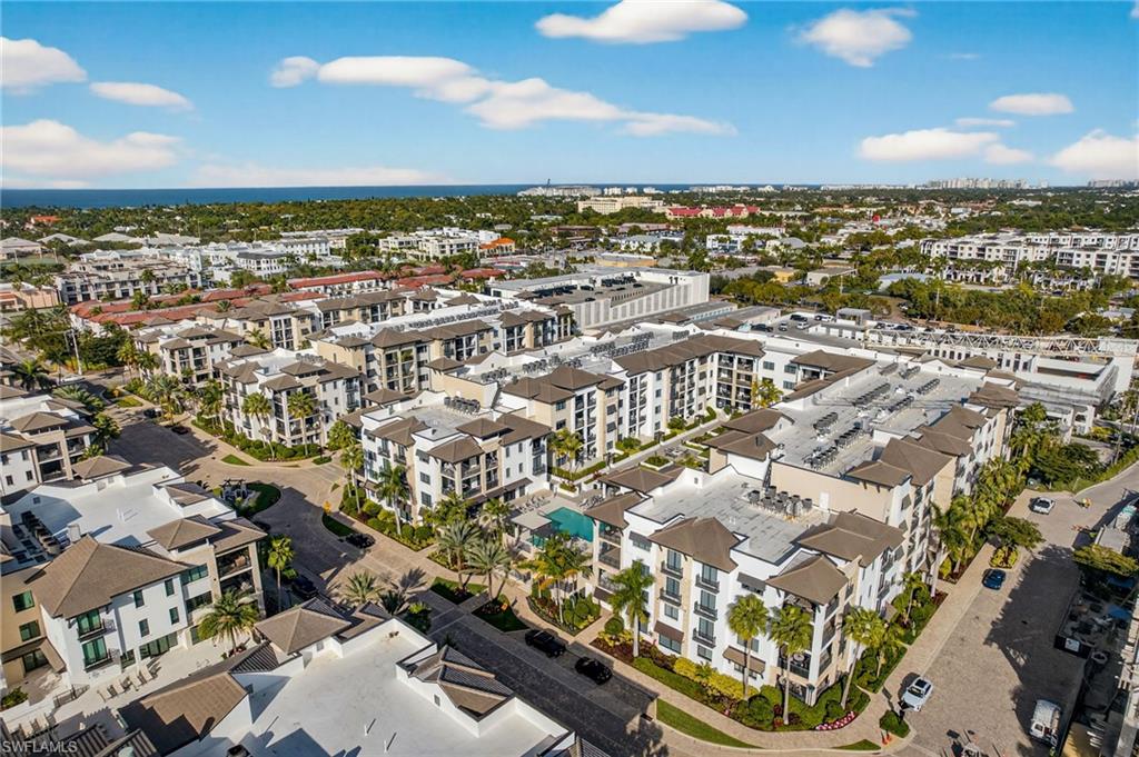 NAPLES SQUARE - Residential
