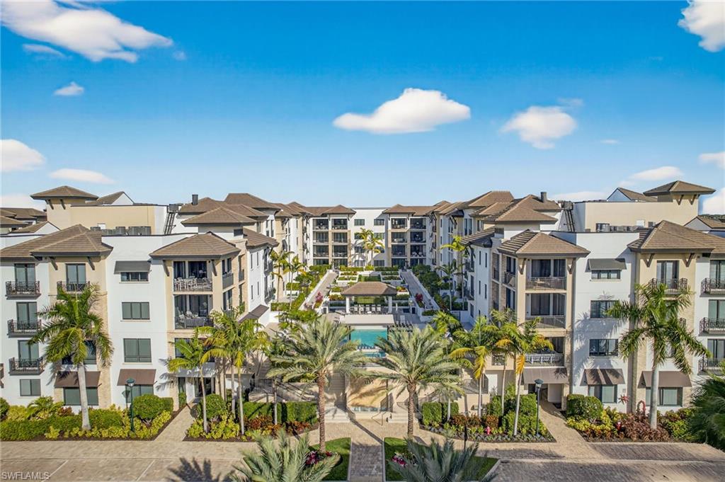 NAPLES SQUARE - Residential