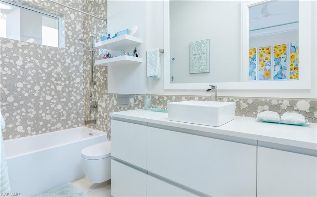 DEEP LAGOON ESTATES - Residential