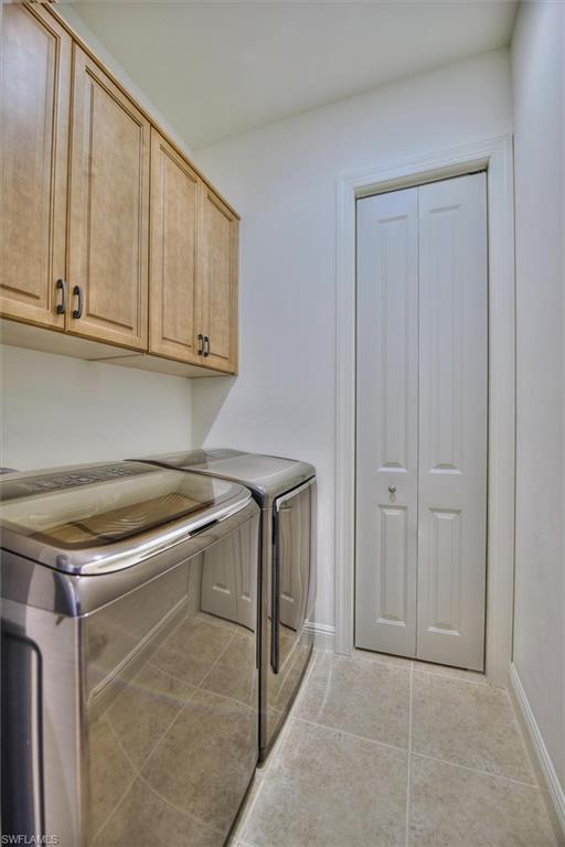 CAPE HARBOUR - Residential