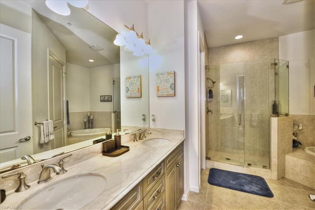 CAPE HARBOUR - Residential