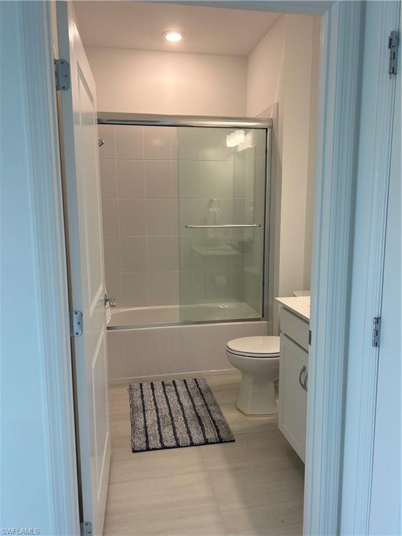 HAMPTON LAKES - Residential