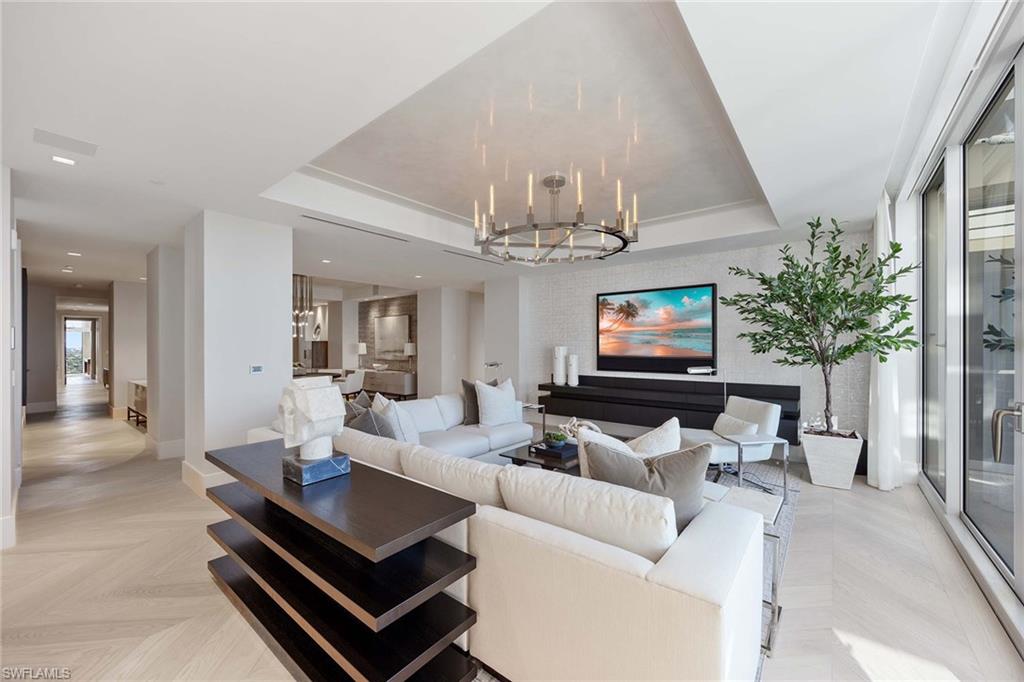 MYSTIQUE - Residential