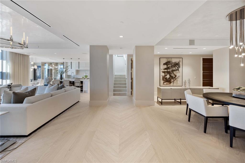 MYSTIQUE - Residential