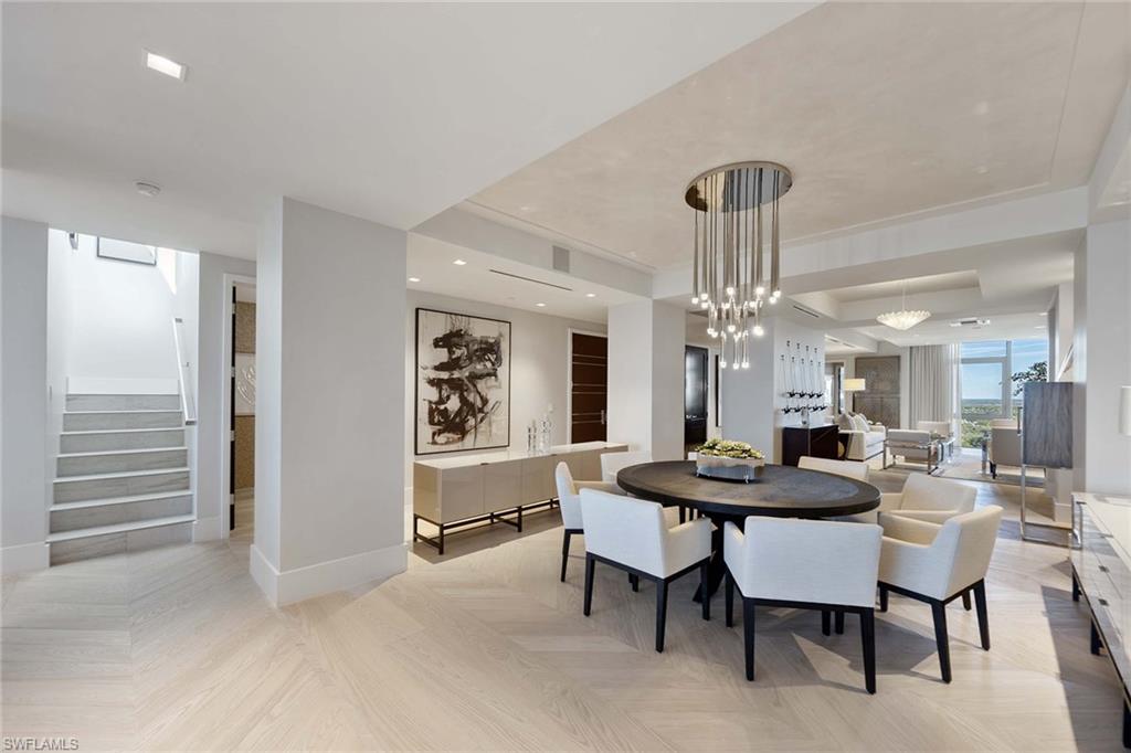 MYSTIQUE - Residential