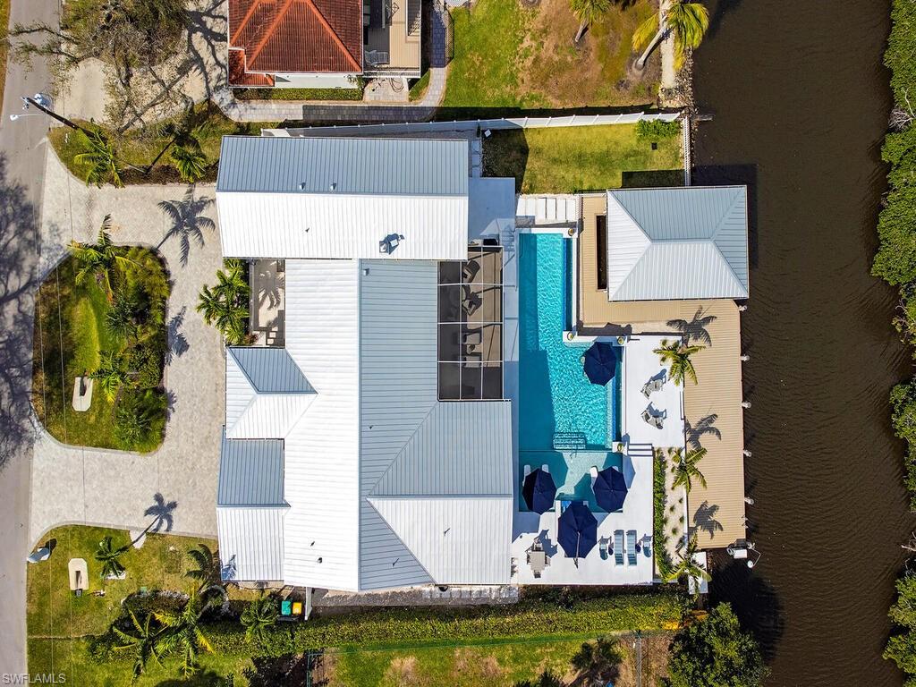 2323 Harbor RD