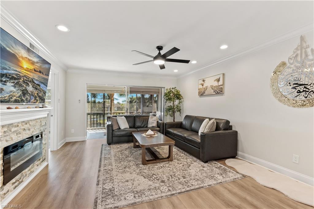 COUNTRY CLUB GARDENS - Residential