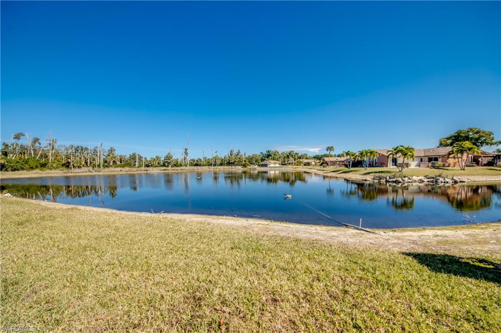 ROYAL WOODS - Residential