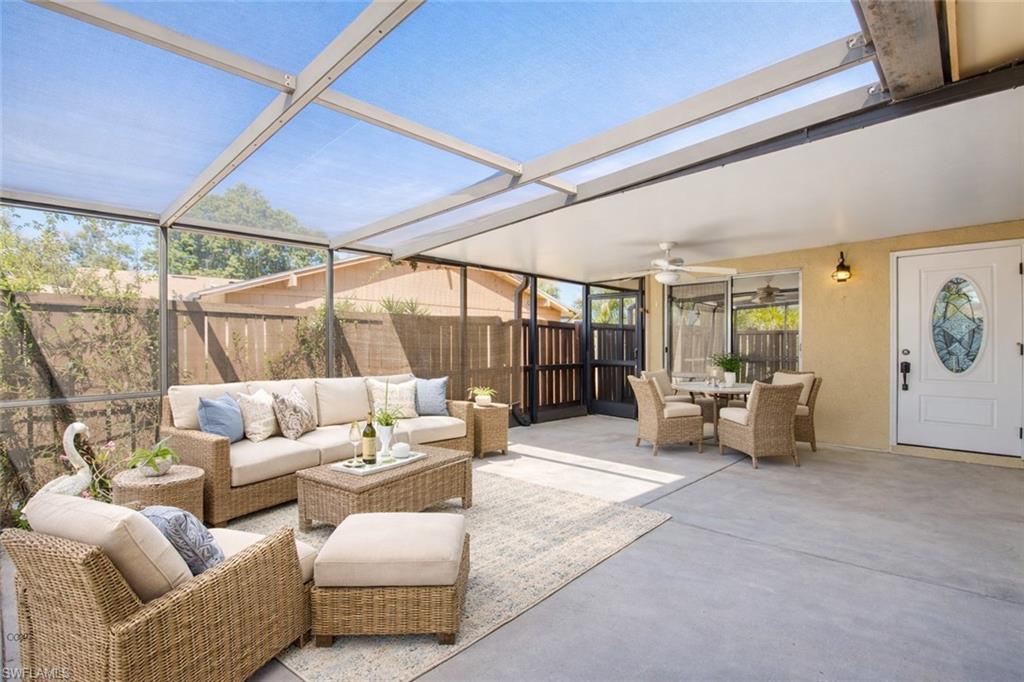 ROYAL WOODS - Residential