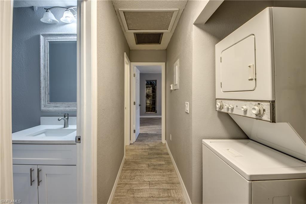 ROYAL WOODS - Residential