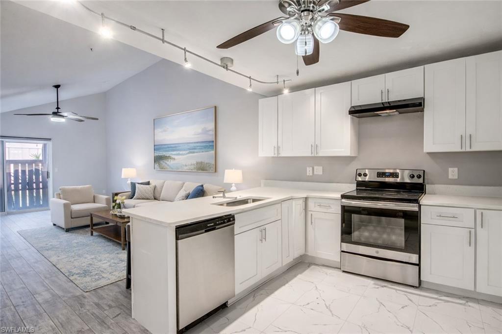 ROYAL WOODS - Residential