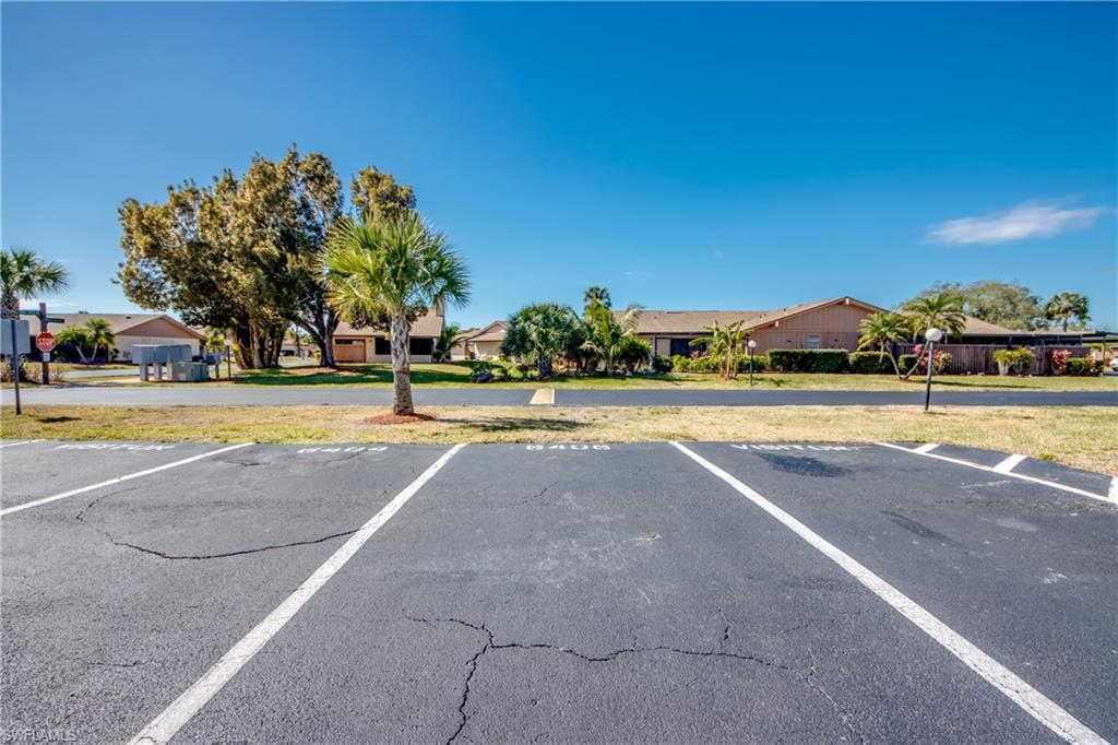 ROYAL WOODS - Residential