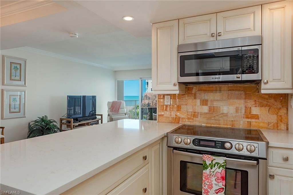 NAPLES CONTINENTAL - Residential