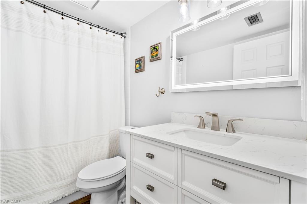 YACHTSMANS COVE - Residential