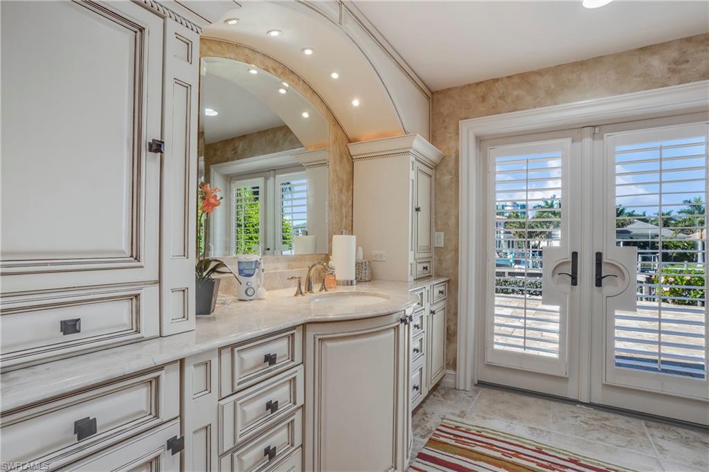 PARK SHORE - Residential