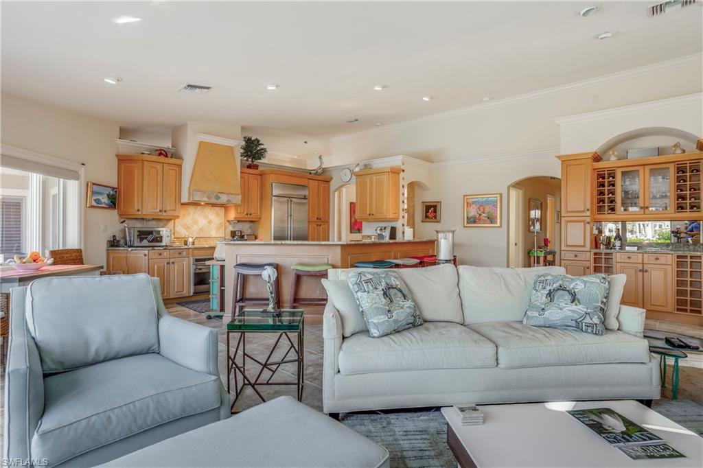 PARK SHORE - Residential