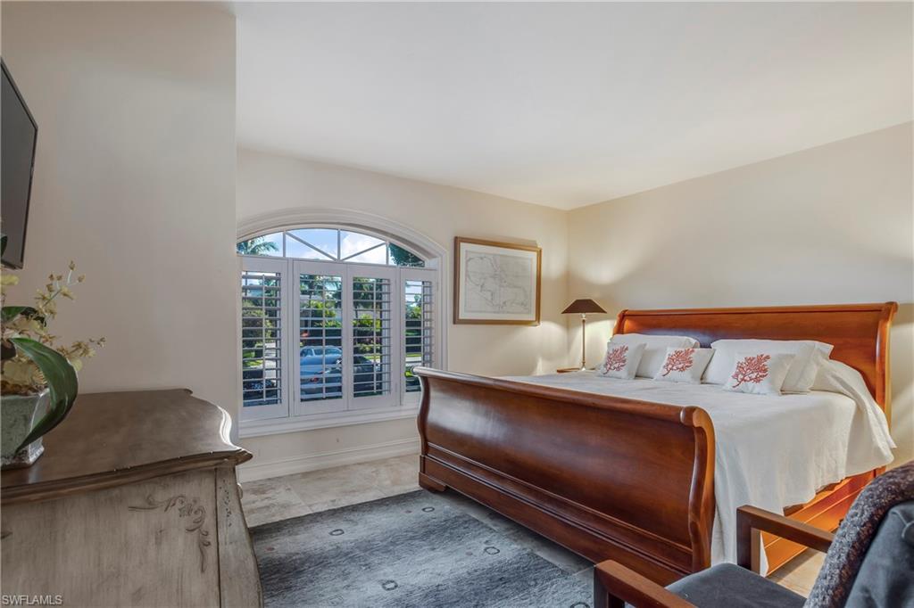 PARK SHORE - Residential