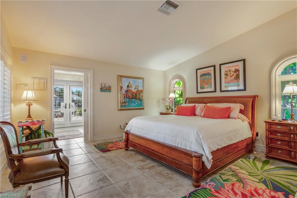 PARK SHORE - Residential