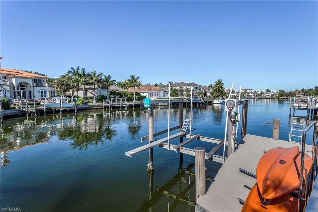 PARK SHORE - Residential